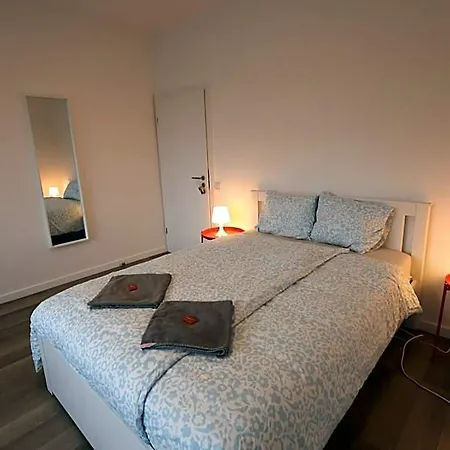 Center Hotel *